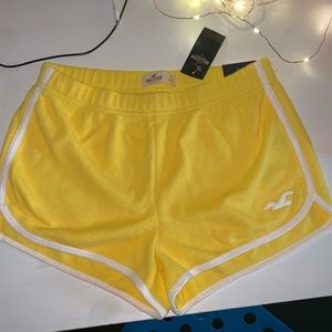 High-rise curved hem shorts